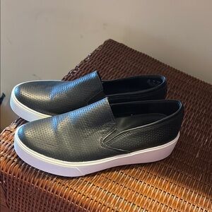 Naturalized shoes size 7 nwot black